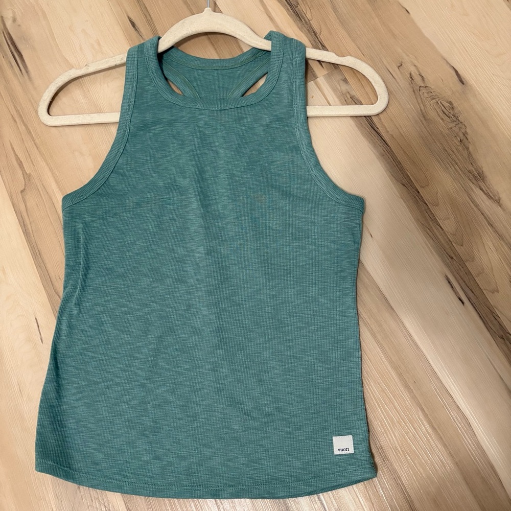 Vuori Olive Green Tank Top - Picture 5 of 14